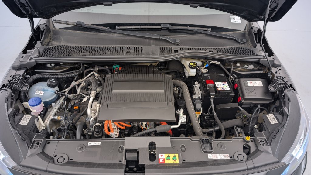 Photo véhicule 1 PEUGEOT 208 electrique 50 KWH 136CH ALLURE