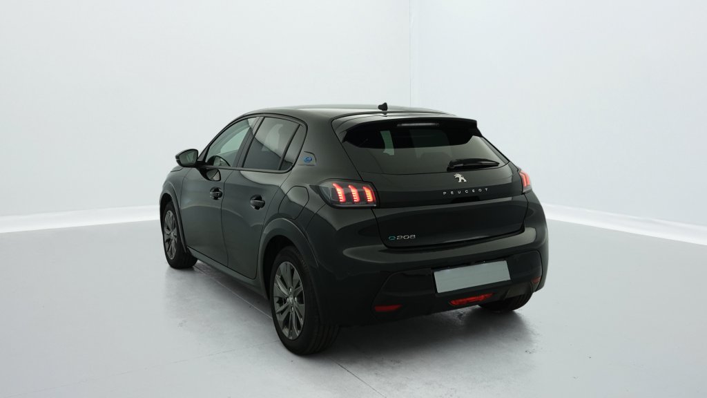 Photo véhicule 1 PEUGEOT 208 electrique 50 KWH 136CH ALLURE
