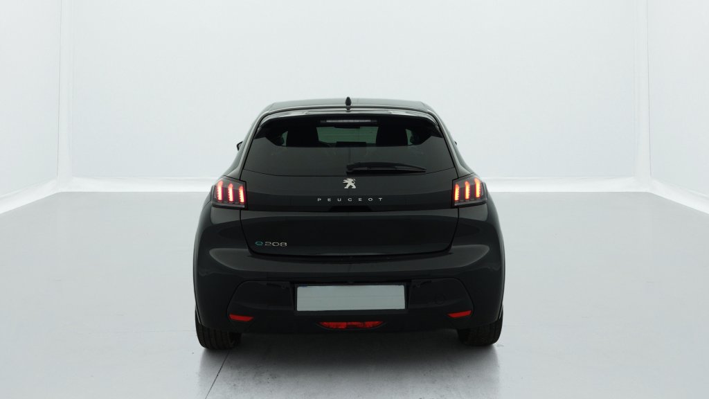 Photo véhicule 1 PEUGEOT 208 electrique 50 KWH 136CH ALLURE