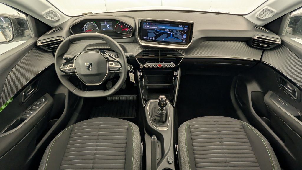 Photo véhicule 1 PEUGEOT 208 PureTech 100 S S BVM6 Active