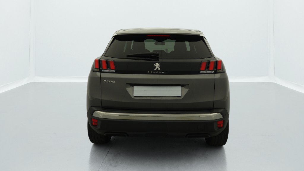 Photo véhicule 1 PEUGEOT 3008 PureTech 130ch S S BVM6 Allure Pack