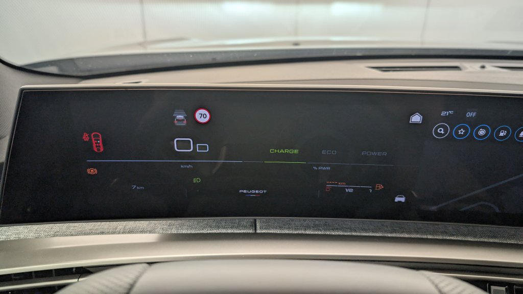 Photo véhicule 1 PEUGEOT 3008 Hybrid 145 e-DCS6 GT