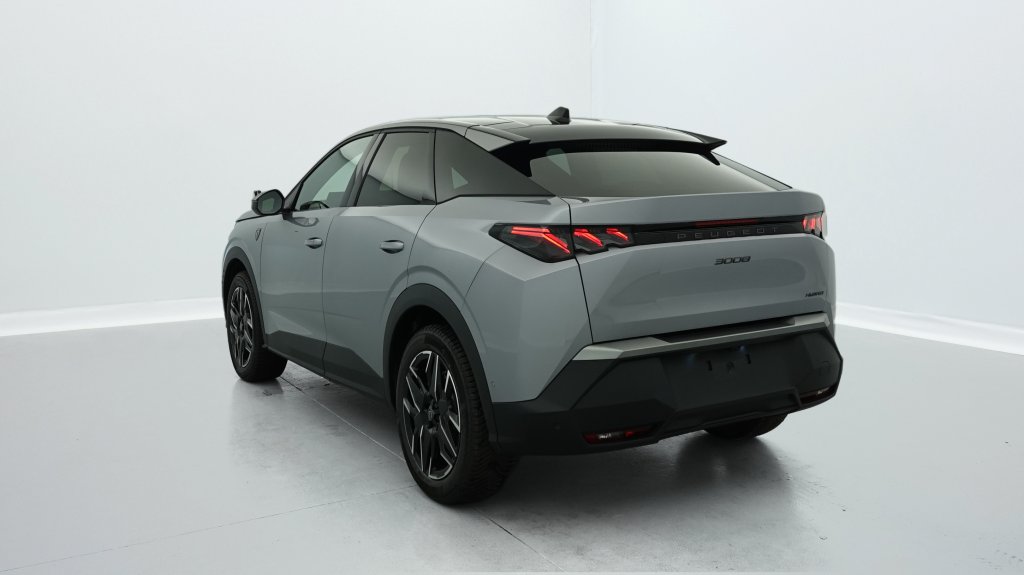 Photo véhicule 1 PEUGEOT 3008 Hybrid 145 e-DCS6 GT