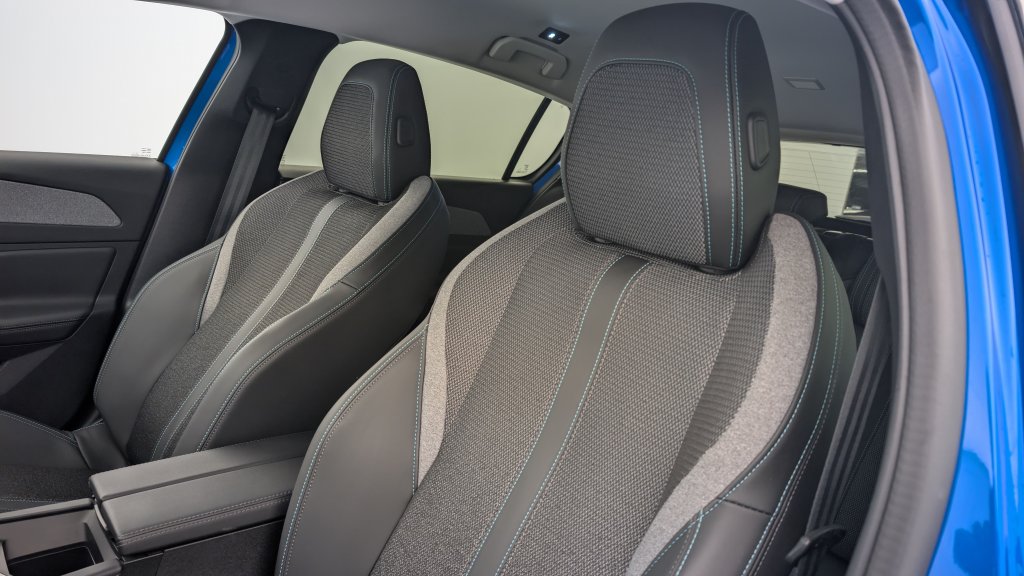 Photo véhicule 1 PEUGEOT 308 PureTech 130ch S S BVM6 Allure Pack