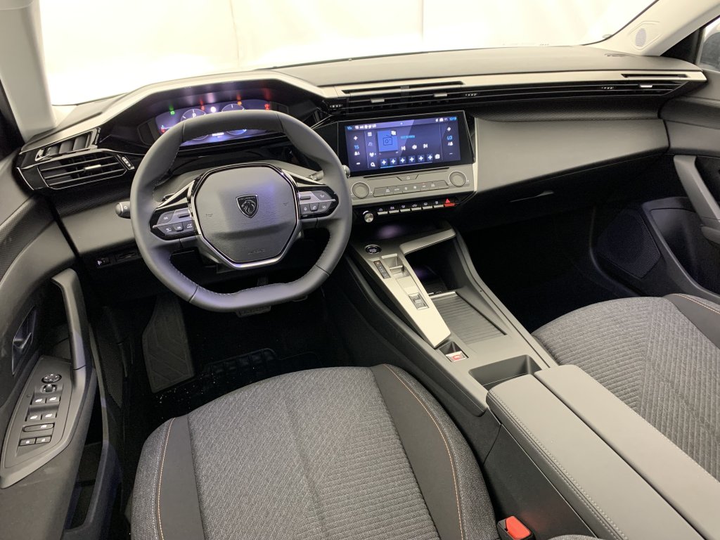 Photo véhicule 1 PEUGEOT 308 BlueHDi 130ch S S EAT8 Style