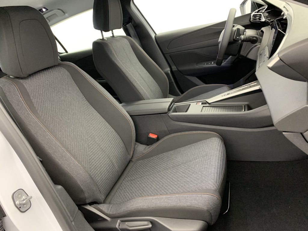 Photo véhicule 1 PEUGEOT 308 BlueHDi 130ch S S EAT8 Style