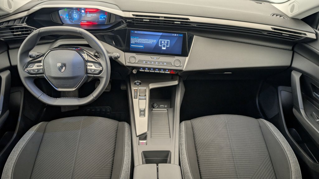 Photo véhicule 1 PEUGEOT 308 PureTech 130ch S S EAT8 Active Pack