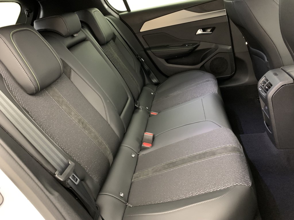 Photo véhicule 1 PEUGEOT 308 BlueHDi 130ch S S EAT8 GT