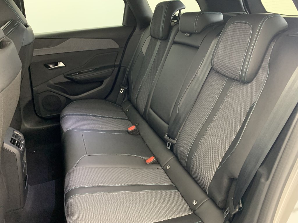 Photo véhicule 1 PEUGEOT 308 SW PureTech 130ch S S EAT8 Allure Pack