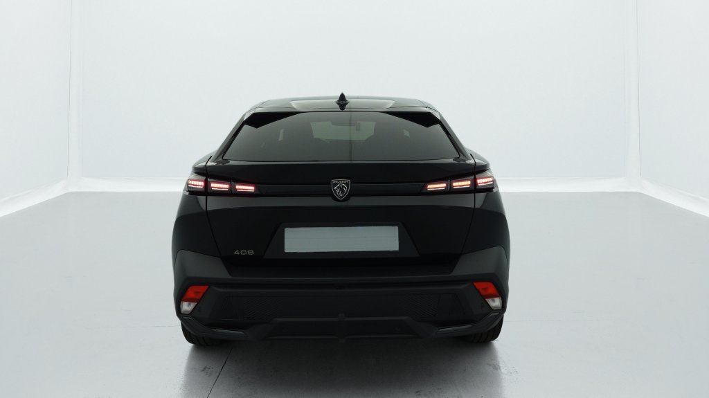 Photo véhicule 1 PEUGEOT 408 PureTech 130 ch S S EAT8 Allure