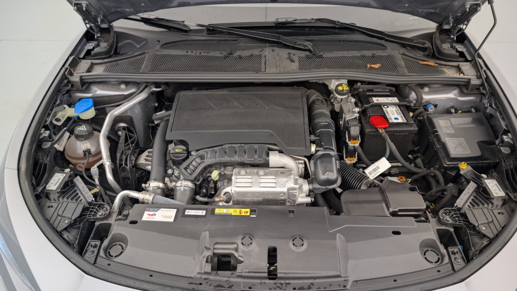 Photo véhicule 1 PEUGEOT 408 PureTech 130 ch S S EAT8 Allure