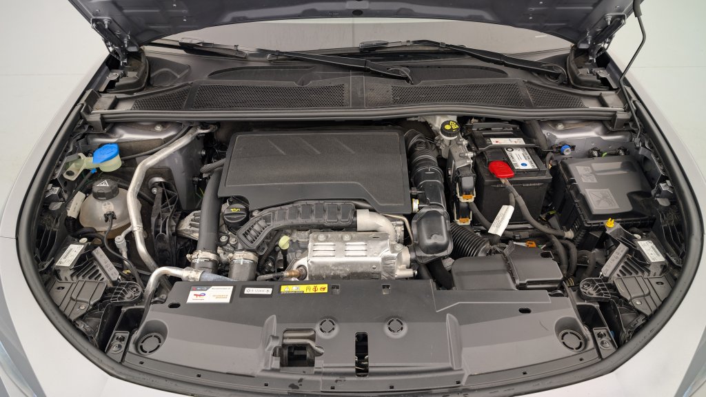 Photo véhicule 1 PEUGEOT 408 PureTech 130 ch S S EAT8 Allure