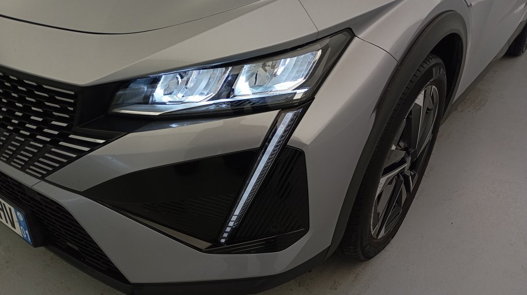 Photo véhicule 1 PEUGEOT 408 PureTech 130 ch S S EAT8 Allure