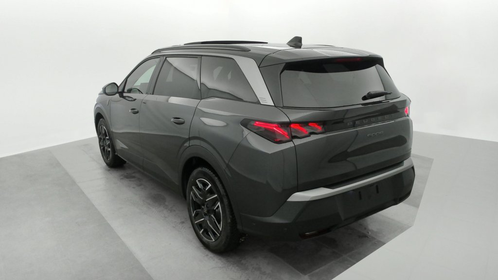 Photo véhicule 1 PEUGEOT 5008 nouveau HYBRID 145 E-DCS6 GT