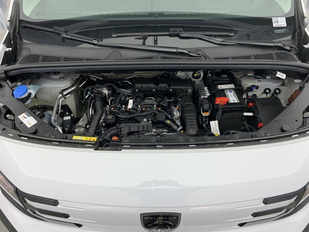 Photo véhicule 1 PEUGEOT Partner fourgon M 650 KG BLUEHDI 100 S S BVM6