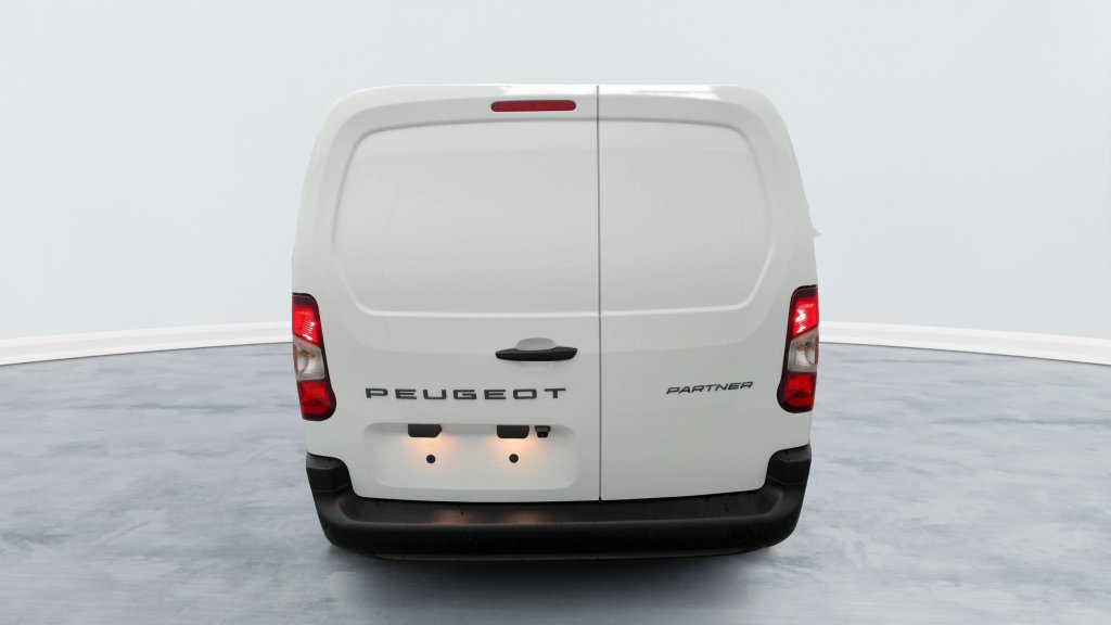 Photo véhicule 1 PEUGEOT Partner fourgon XL 950 KG BLUEHDI 130 S S EAT8