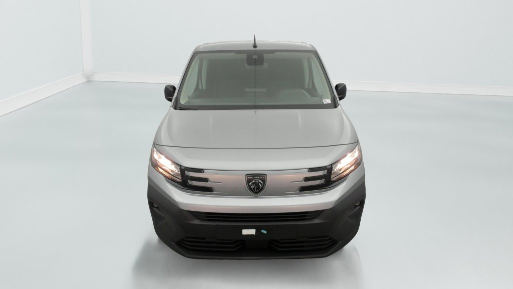 Photo véhicule 1 PEUGEOT Partner fourgon XL 950 KG BLUEHDI 130 S S EAT8