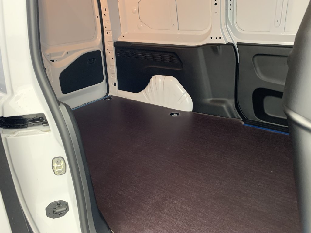 Photo véhicule 1 PEUGEOT Partner fourgon XL 950 KG BLUEHDI 130 S S EAT8