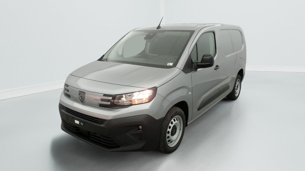 Photo véhicule 1 PEUGEOT Partner fourgon XL 950 KG BLUEHDI 130 S S EAT8