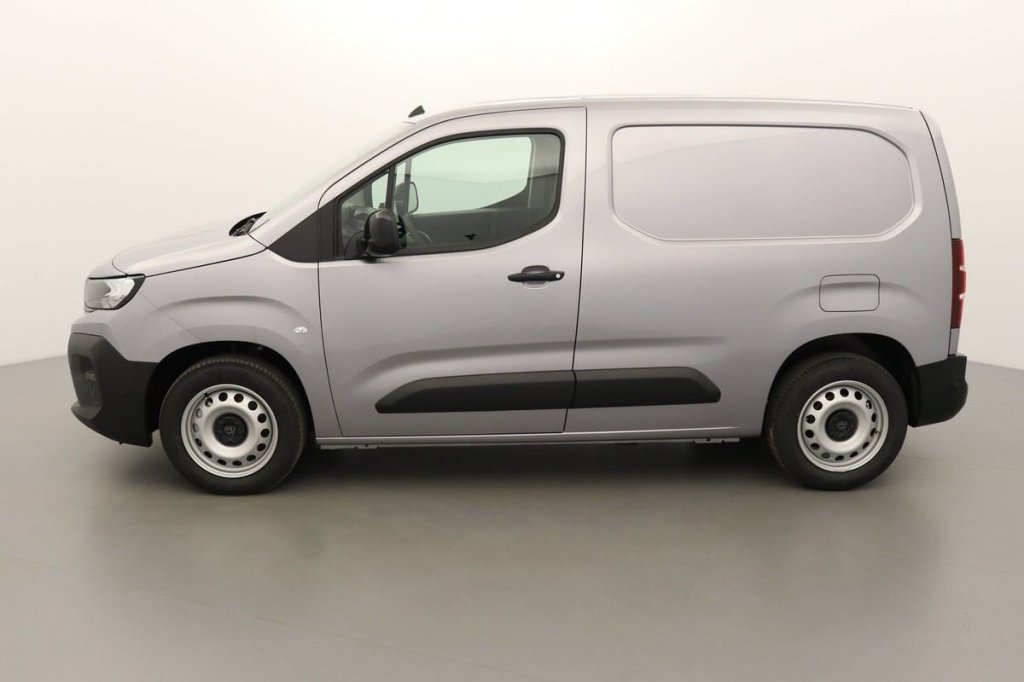 Photo véhicule 1 PEUGEOT Partner fourgon M 650 KG BLUEHDI 130 S S EAT8
