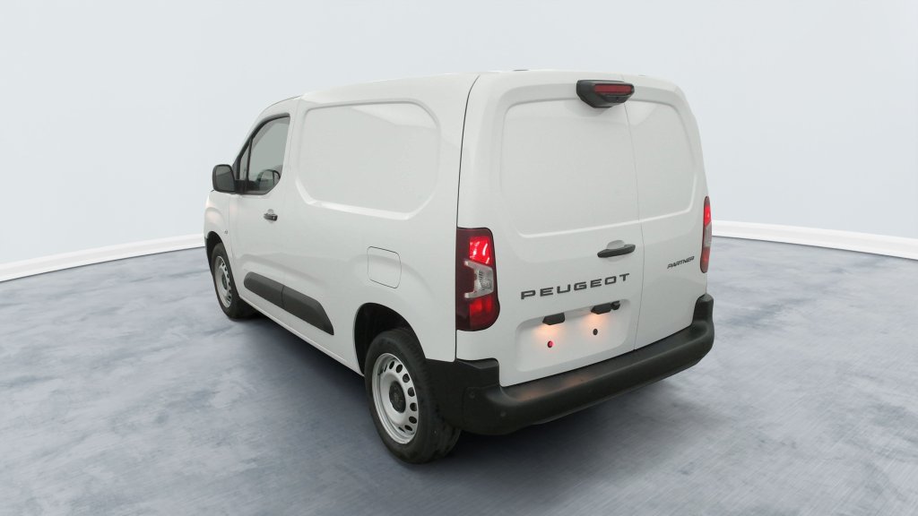 Photo véhicule 1 PEUGEOT Partner fourgon M 1000 KG BLUEHDI 130 S S EAT8
