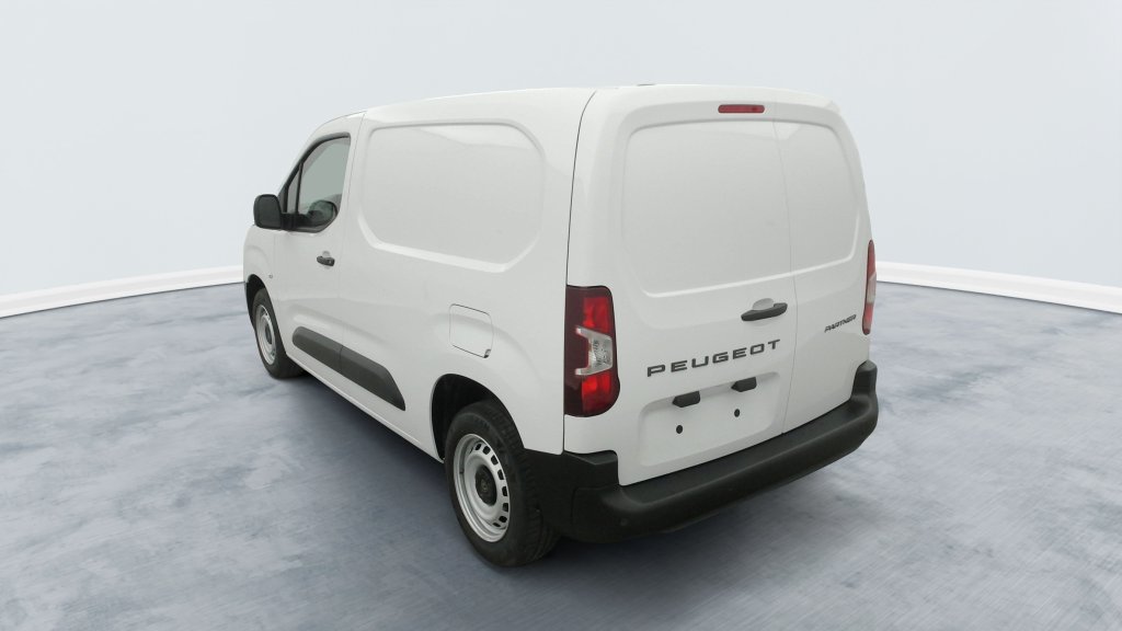 Photo véhicule 1 PEUGEOT Partner fourgon M 650 KG BLUEHDI 100 S S BVM6