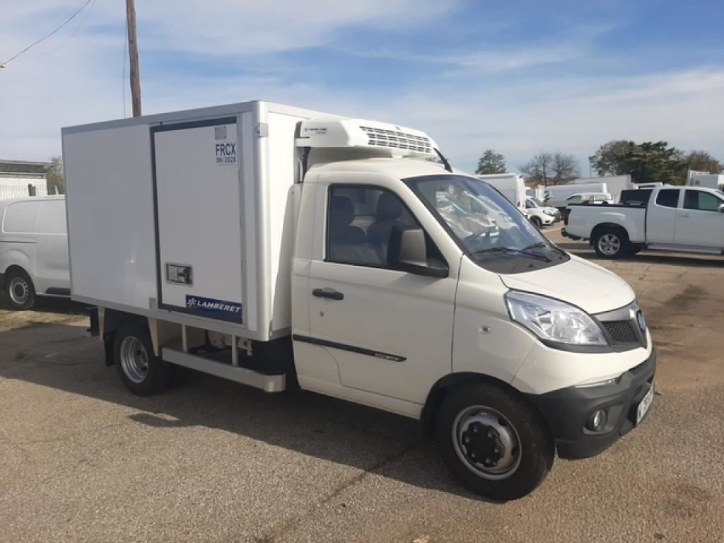 Photo véhicule 1 PIAGGIO Porter D120 CHASSIS + CAISSE FRIGO LAMBERET