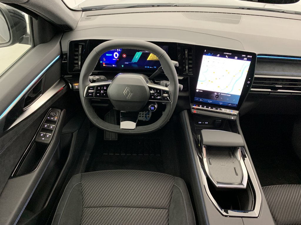 Photo véhicule 1 RENAULT Austral E-Tech full hybrid 200 GSR2 Techno esprit Alpine