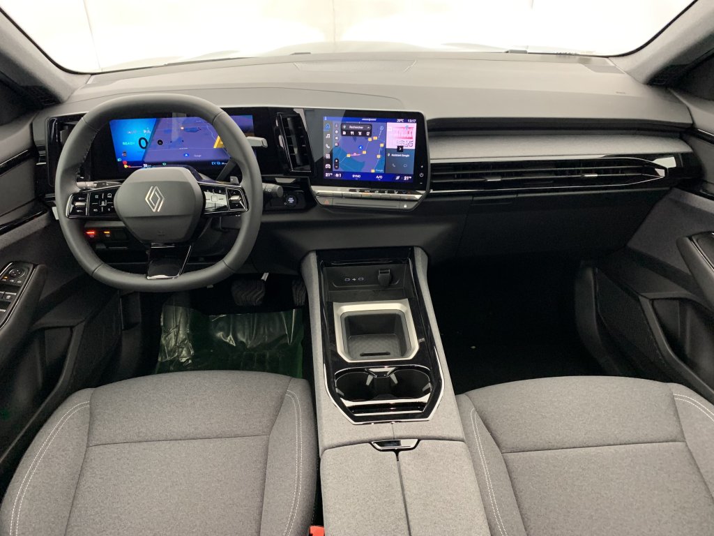 Photo véhicule 1 RENAULT Austral E-Tech full hybrid 200 GSR2 Evolution