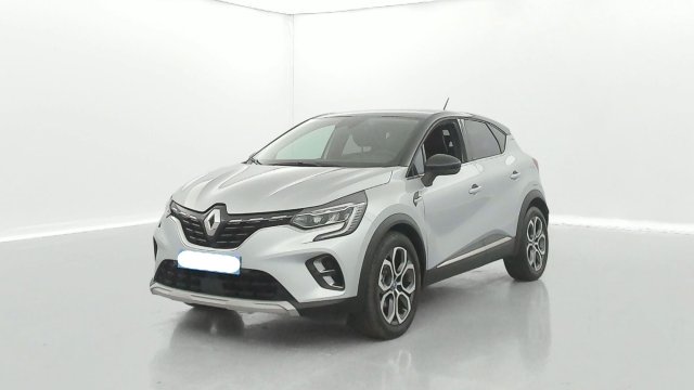 Photo véhicule 1 RENAULT Captur E-Tech Plug-in 160 - 21 Intens