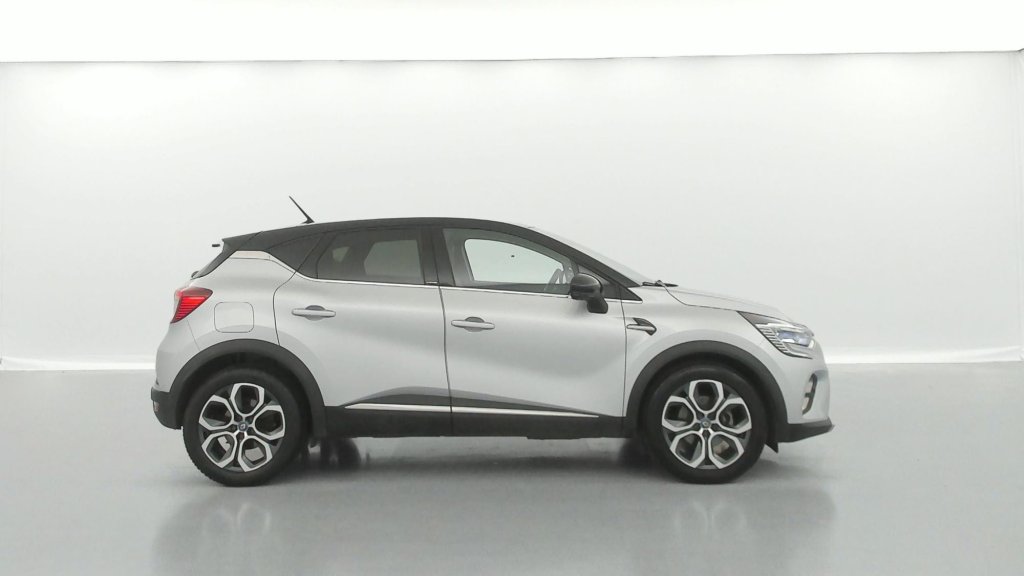 Photo véhicule 1 RENAULT Captur E-Tech Plug-in 160 - 21 Intens