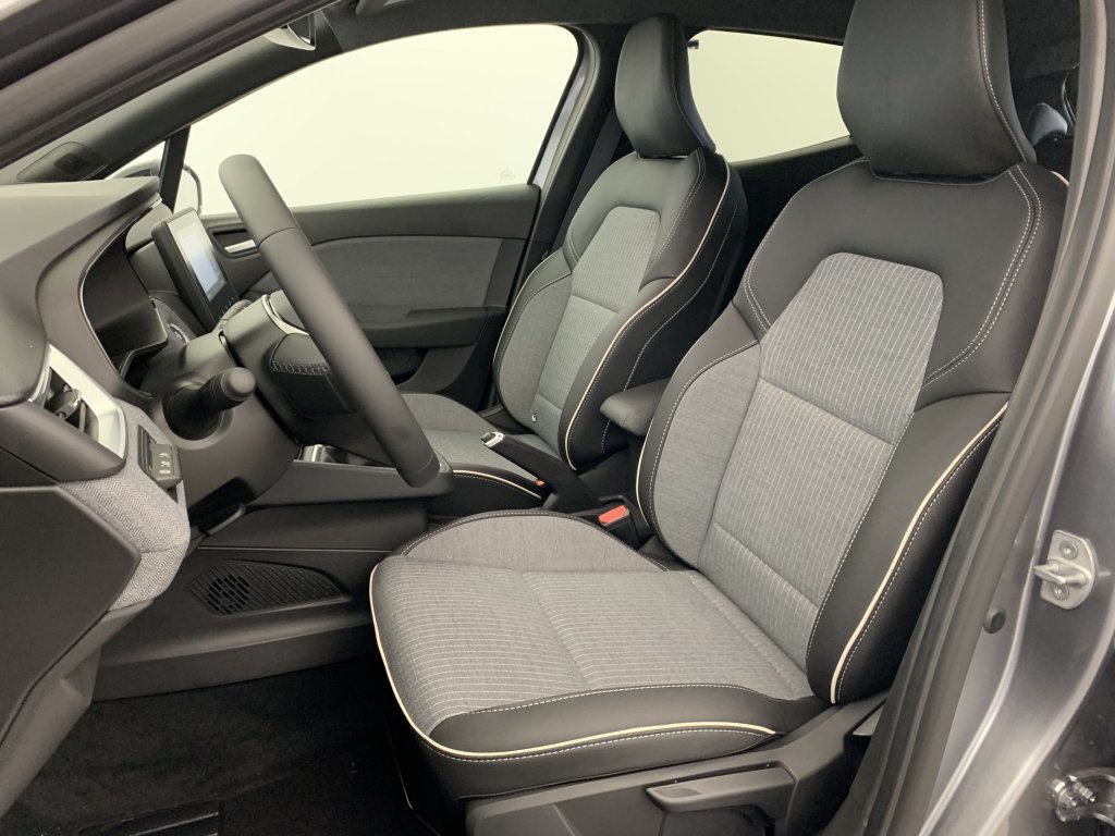 Photo véhicule 1 RENAULT Clio 5 TCE 90 GSR2 TECHNO