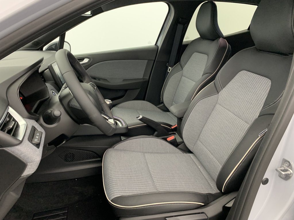 Photo véhicule 1 RENAULT Clio 5 TCE 90 GSR2 TECHNO