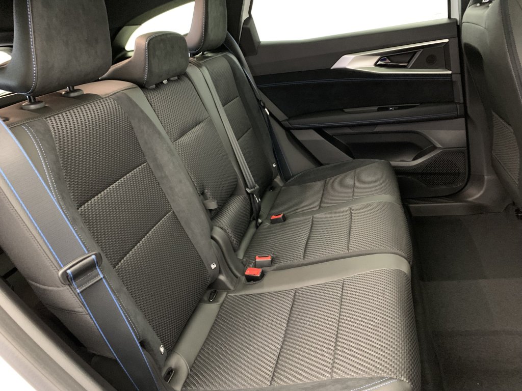 Photo véhicule 1 RENAULT Espace vi E-TECH FULL HYBRID 200 GSR2 ESPRIT ALPINE