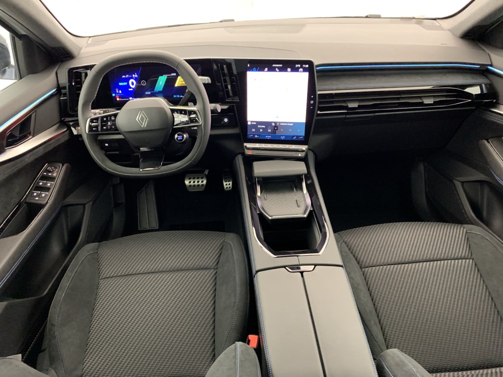 Photo véhicule 1 RENAULT Espace vi E-TECH FULL HYBRID 200 GSR2 ESPRIT ALPINE