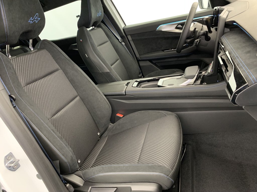 Photo véhicule 1 RENAULT Espace vi E-TECH FULL HYBRID 200 GSR2 ESPRIT ALPINE