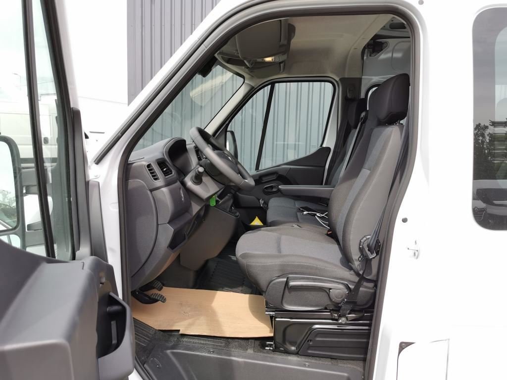 Photo véhicule 1 RENAULT Master cabine approfondie MASTER CA TRAC F3500 L2H2 BLUE DCI 150 GRAND CONFORT