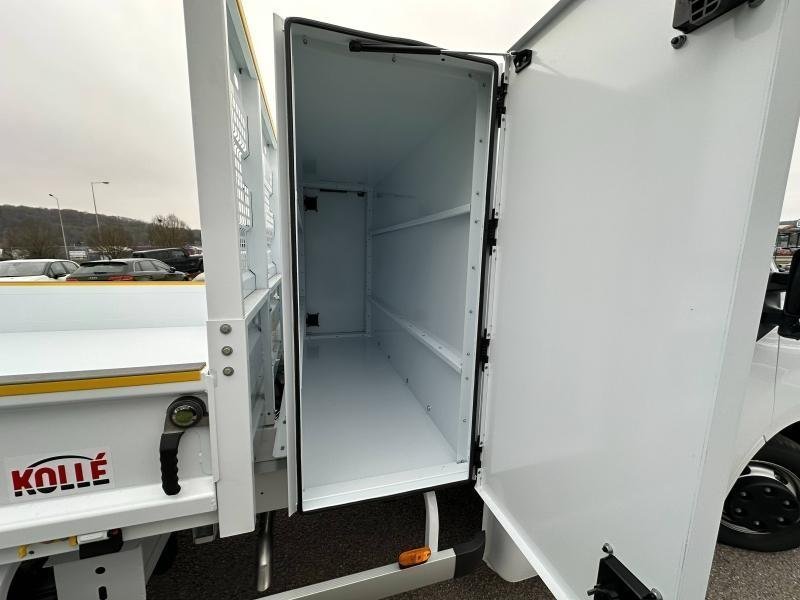 Photo véhicule 1 RENAULT Master chassis cabine MASTER CC PROP RJ3500 L3 BLUE DCI 145 EURO VI CONFORT