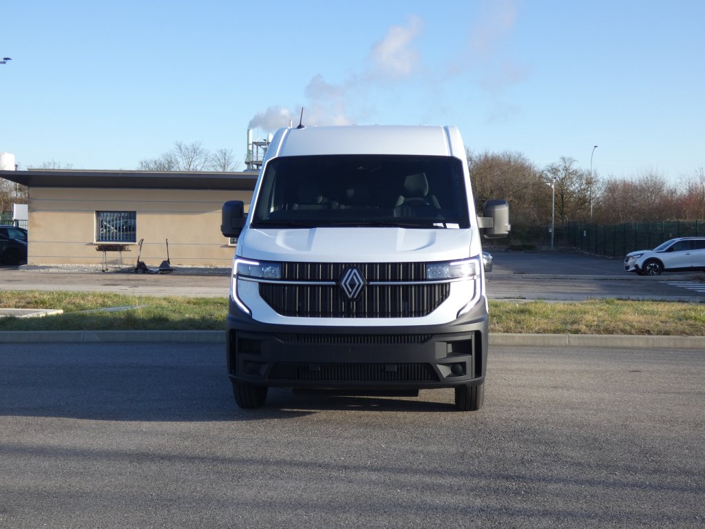 Photo véhicule 1 RENAULT Master fourgon nouveau TRAC 3T5 L3H2 BLUE DCI 150 EXTRA