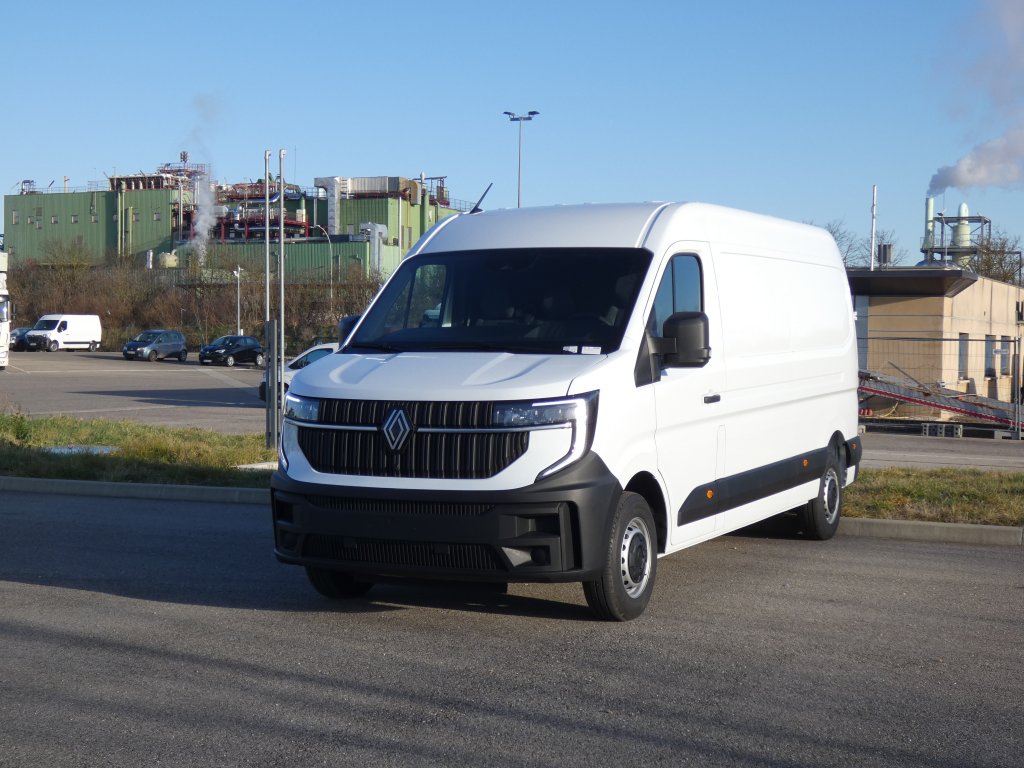 Photo véhicule 1 RENAULT Master fourgon nouveau TRAC 3T5 L3H2 BLUE DCI 150 EXTRA