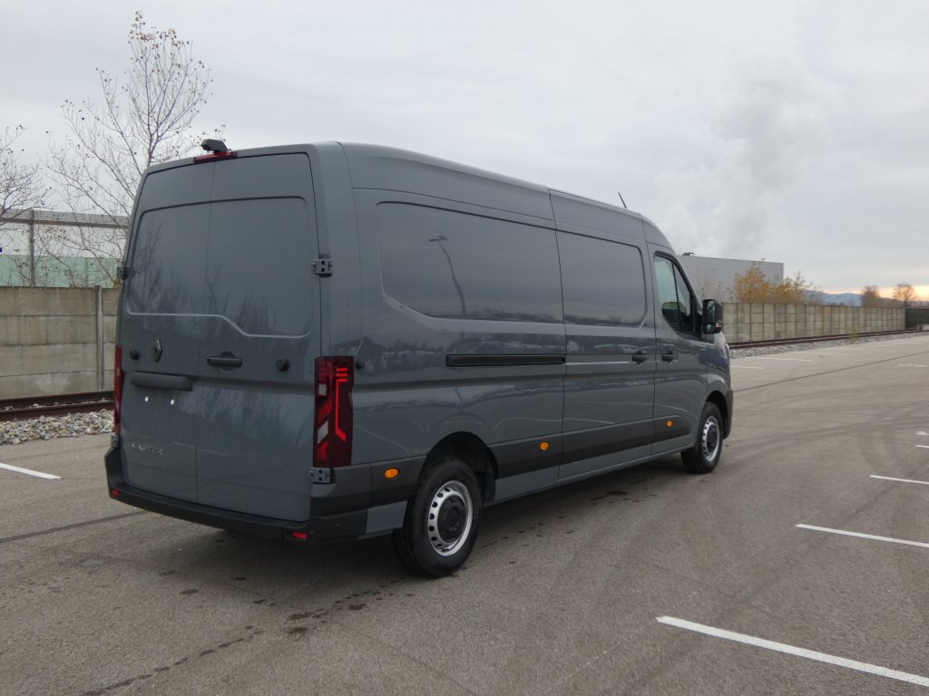 Photo véhicule 1 RENAULT Master fourgon nouveau TRAC 3T5 L3H2 BLUE DCI 170 EXTRA