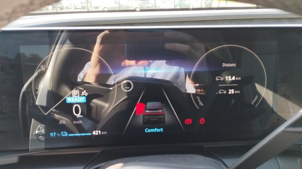 Photo véhicule 1 RENAULT Megane e-tech Megane E-Tech EV60 220 ch optimum charge Techno