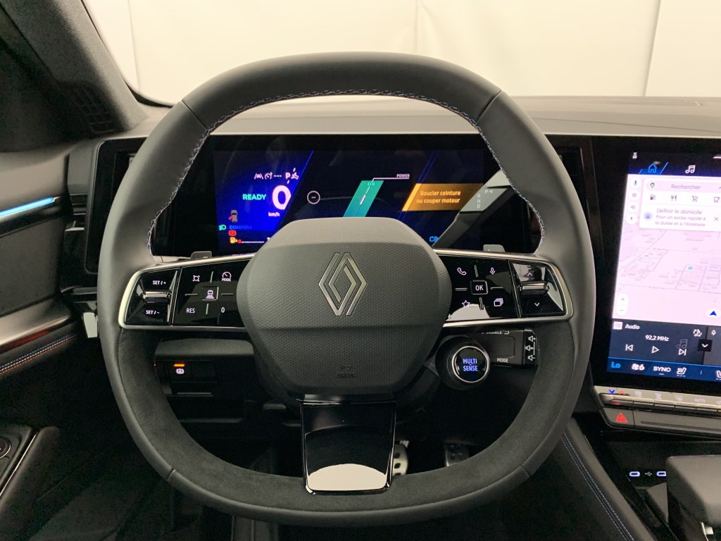 Photo véhicule 1 RENAULT Rafale E-Tech full hybrid 200 esprit Alpine
