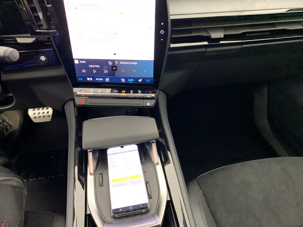 Photo véhicule 1 RENAULT Rafale E-Tech full hybrid 200 esprit Alpine