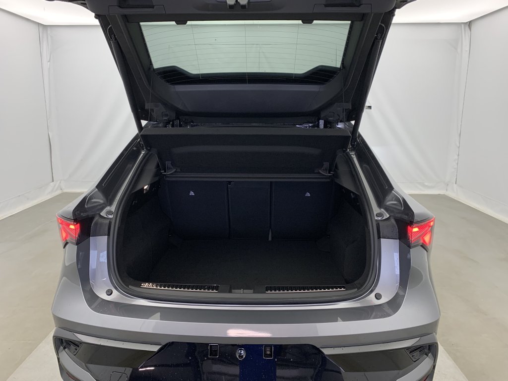 Photo véhicule 1 RENAULT Rafale E-Tech full hybrid 200 esprit Alpine