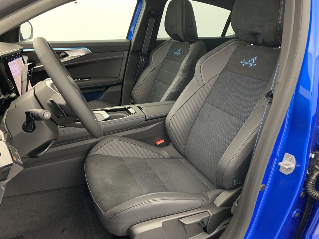 Photo véhicule 1 RENAULT Rafale E-Tech full hybrid 200 esprit Alpine