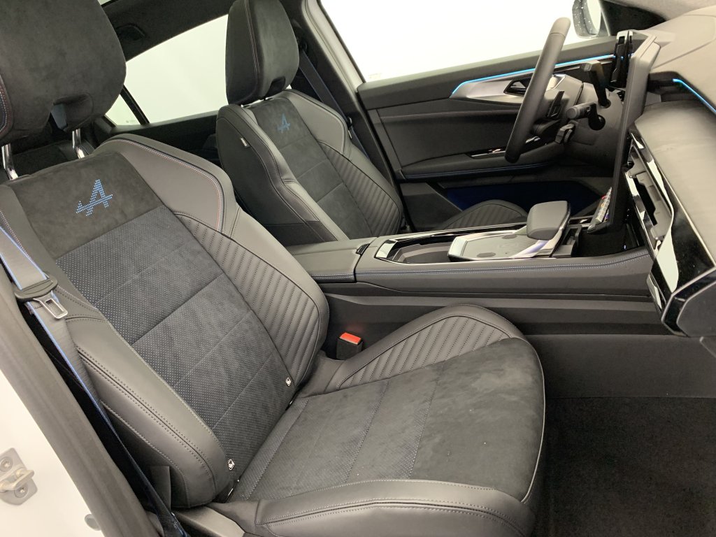 Photo véhicule 1 RENAULT Rafale E-Tech full hybrid 200 esprit Alpine