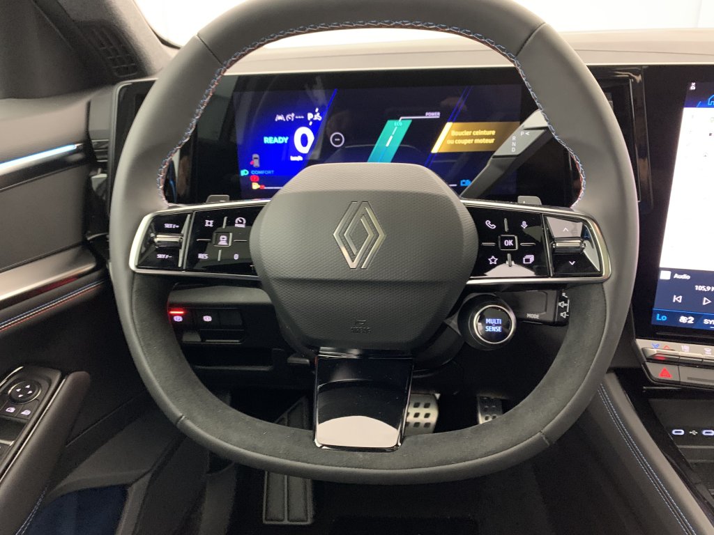 Photo véhicule 1 RENAULT Rafale E-Tech full hybrid 200 esprit Alpine