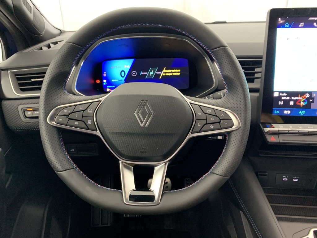 Photo véhicule 1 RENAULT Symbioz E-Tech full hybrid 145 Esprit Alpine