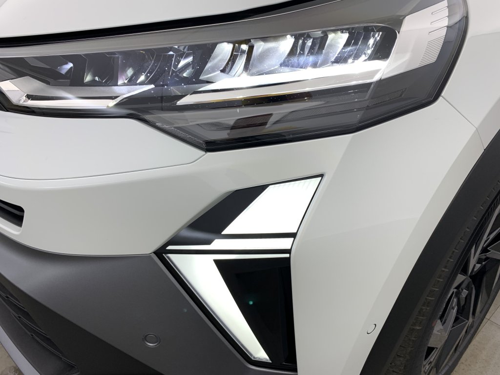 Photo véhicule 1 RENAULT Symbioz E-Tech full hybrid 145 Esprit Alpine